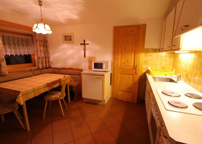 Gutwenger アパート ジリアン